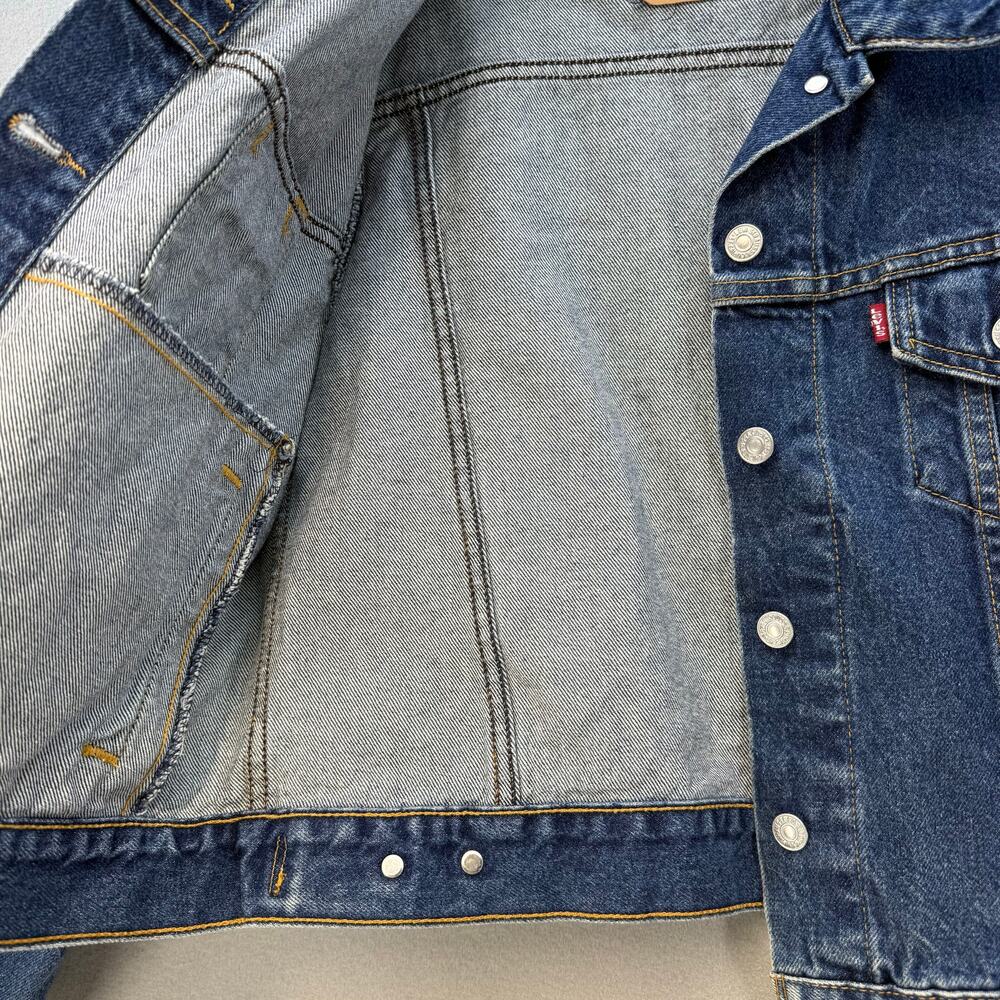 Levi's Denim Jean Jacket Women's M or M/S Classic Trucker Jacket EUC - Picture 4 of 9